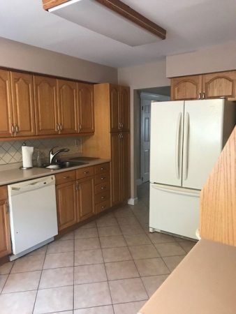 before kitchen renovation - cabinets & appliances