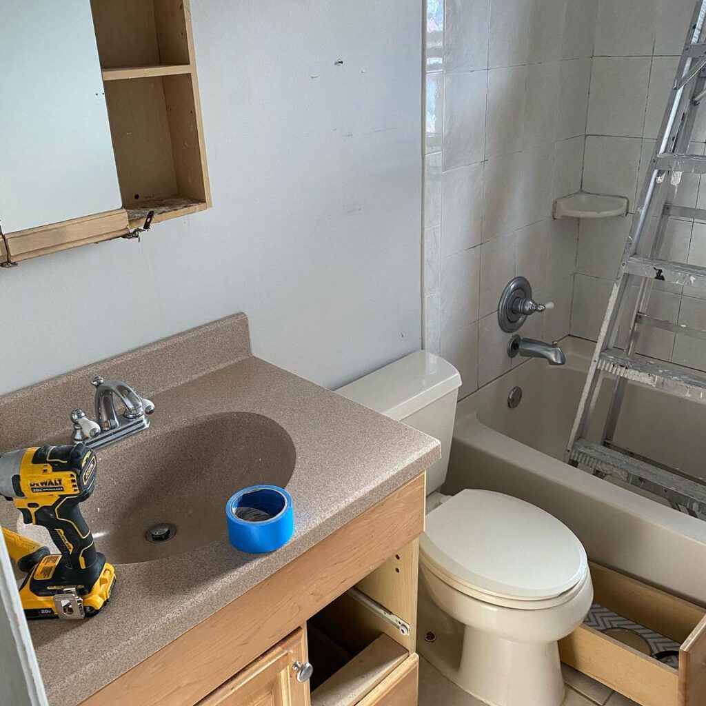 bathroom renovation in Bay Shore before shot